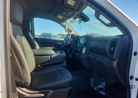 2023 Chevrolet Silverado C1500 z USA, uszkodzony, nr VIN 3GCNAAEK4PG358193